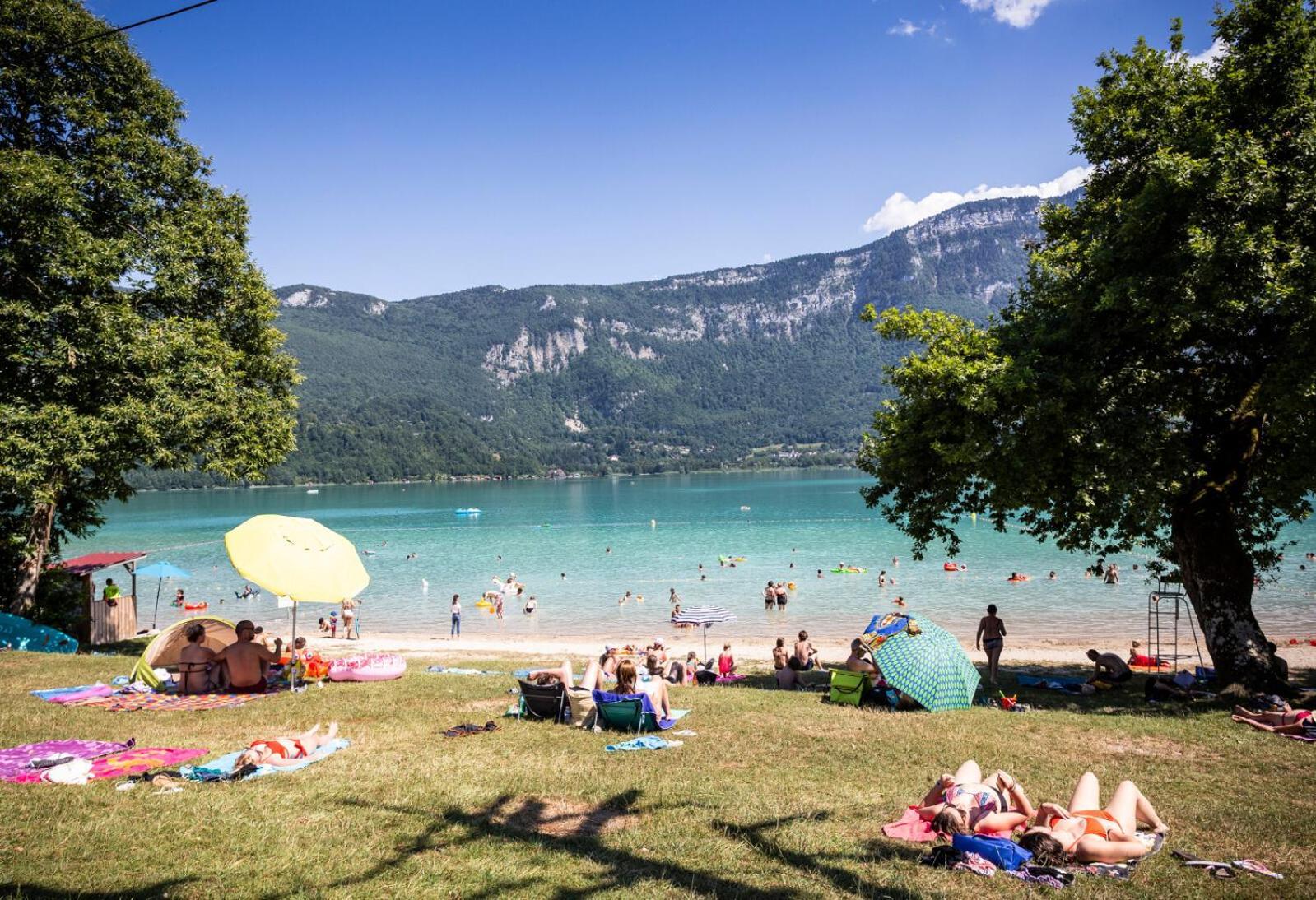 Huttopia Lac D'Aiguebelette Saint-Alban-de-Montbel Eksteriør bilde